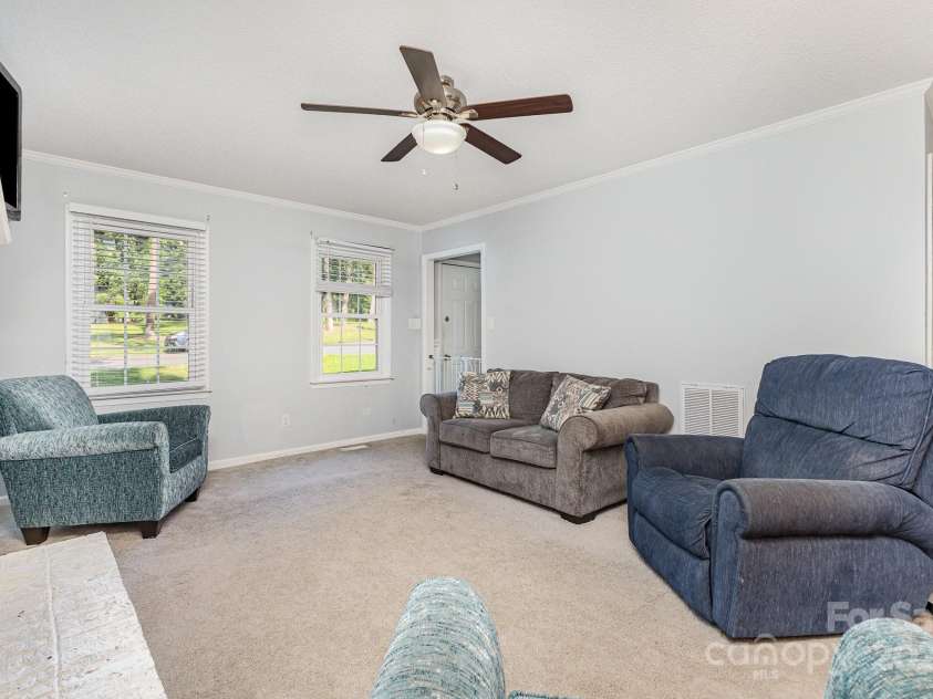 80 Lecline Circle, Concord, NC 28025.  MLS# CAR4274785, YatesRealty ID 27732. Living room with natural light