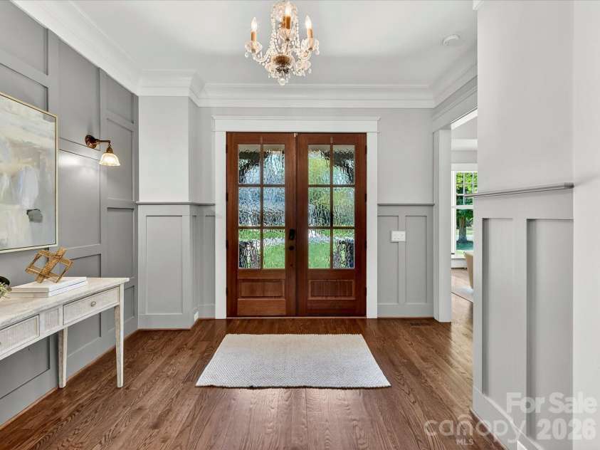 221 Anthony Circle, Charlotte, NC 28211.  MLS# CAR4389222, YatesRealty ID 27733. 