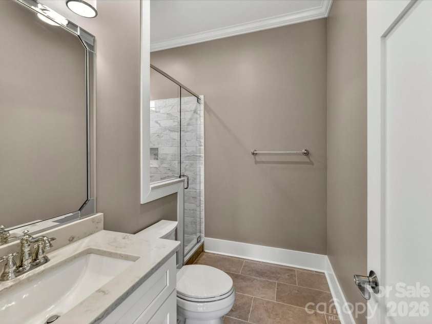 221 Anthony Circle, Charlotte, NC 28211.  MLS# CAR4389222, YatesRealty ID 27733. 