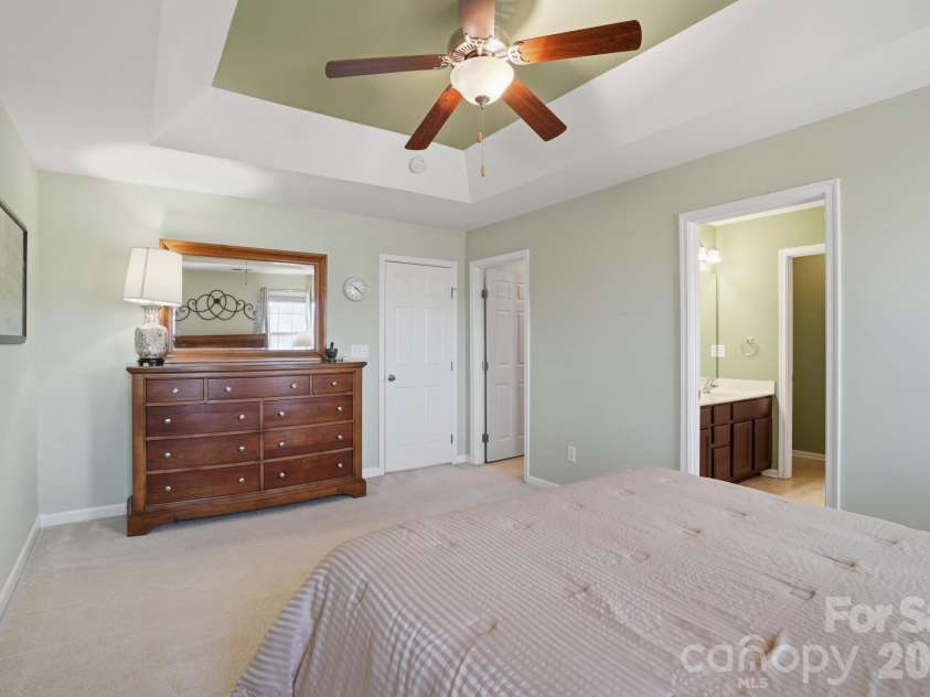 8157 Bridgegate Drive, Huntersville, NC 28078.  MLS# CAR4389686, YatesRealty ID 27734. 