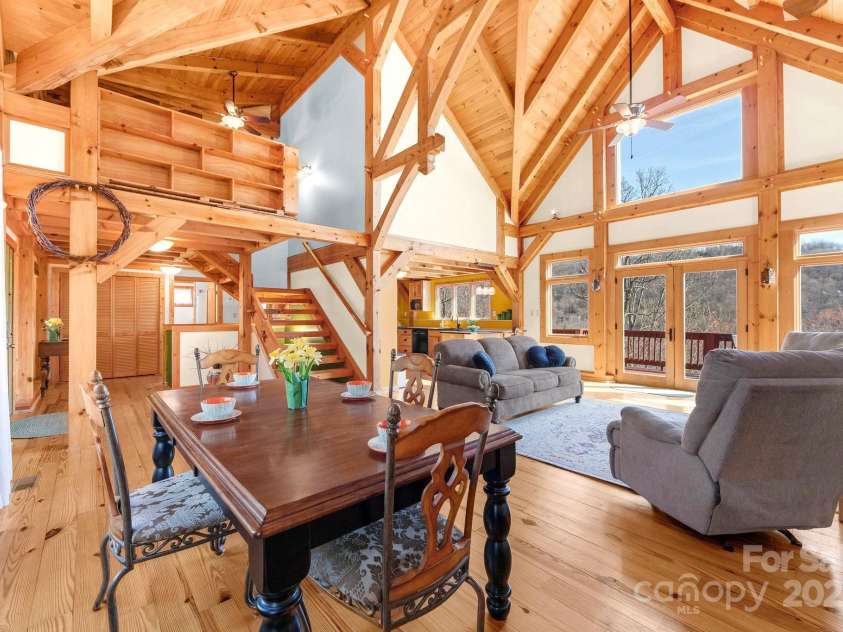 35 Great Aspen Way, Black Mountain, NC 28711.  MLS# CAR4243121, YatesRealty ID 27735. Stunning Architecture