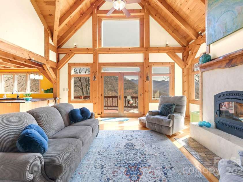 35 Great Aspen Way, Black Mountain, NC 28711.  MLS# CAR4243121, YatesRealty ID 27735. Wall of Windows