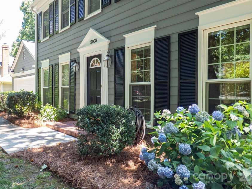 3008 Heathcroft Court, Charlotte, NC 28269.  MLS# CAR4269502, YatesRealty ID 27736. 