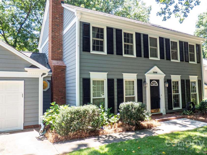 3008 Heathcroft Court, Charlotte, NC 28269.  MLS# CAR4269502, YatesRealty ID 27736. 