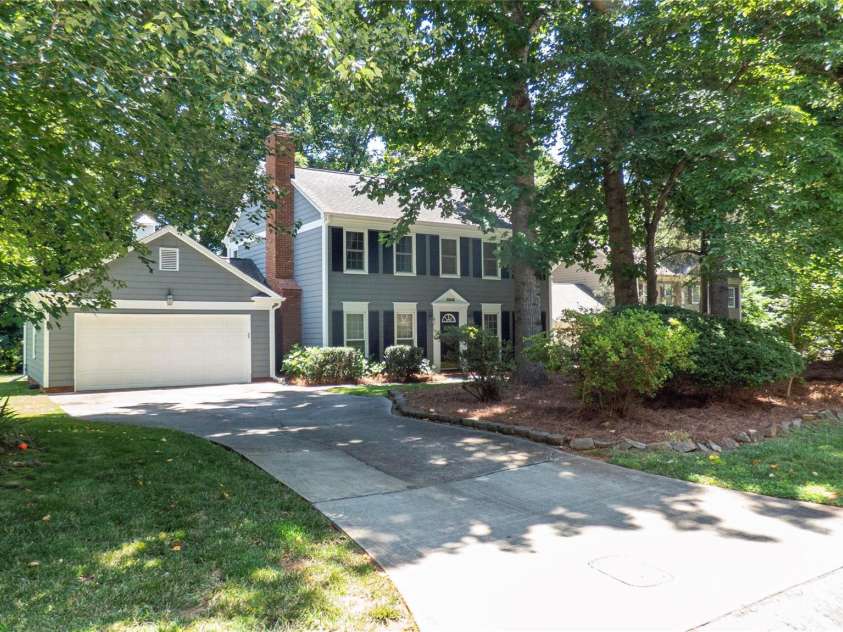 3008 Heathcroft Court, Charlotte, NC 28269.  MLS# CAR4269502, YatesRealty ID 27736. 