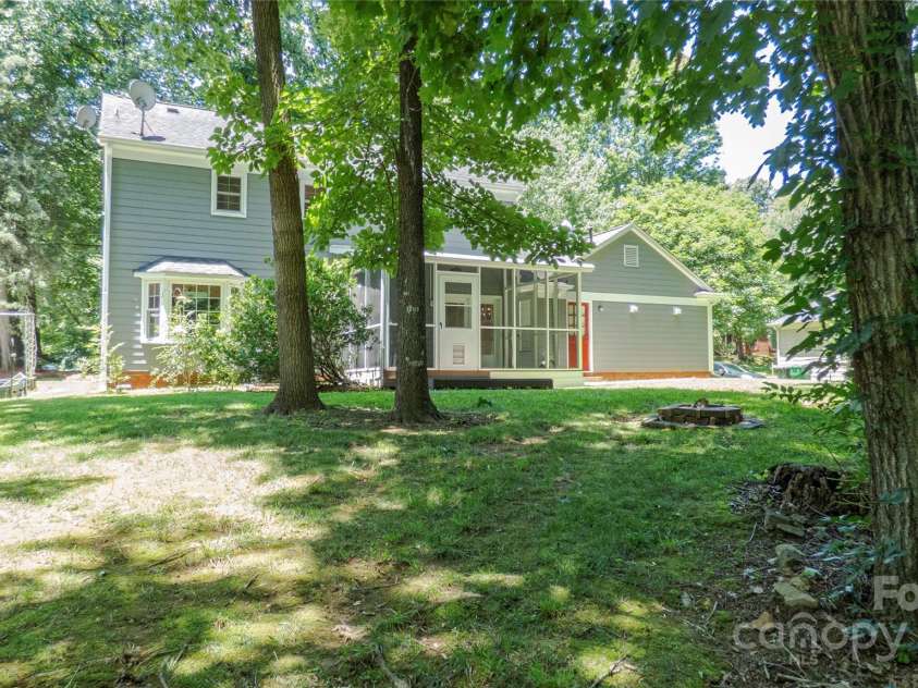 3008 Heathcroft Court, Charlotte, NC 28269.  MLS# CAR4269502, YatesRealty ID 27736. Backyard
