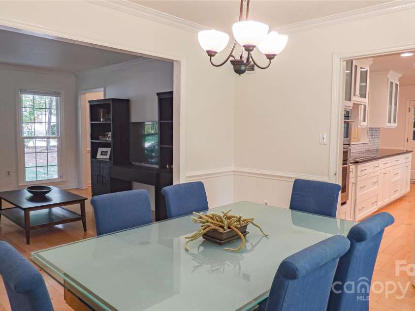 3008 Heathcroft Court, Charlotte, NC 28269.  MLS# CAR4269502, YatesRealty ID 27736. Dining Room