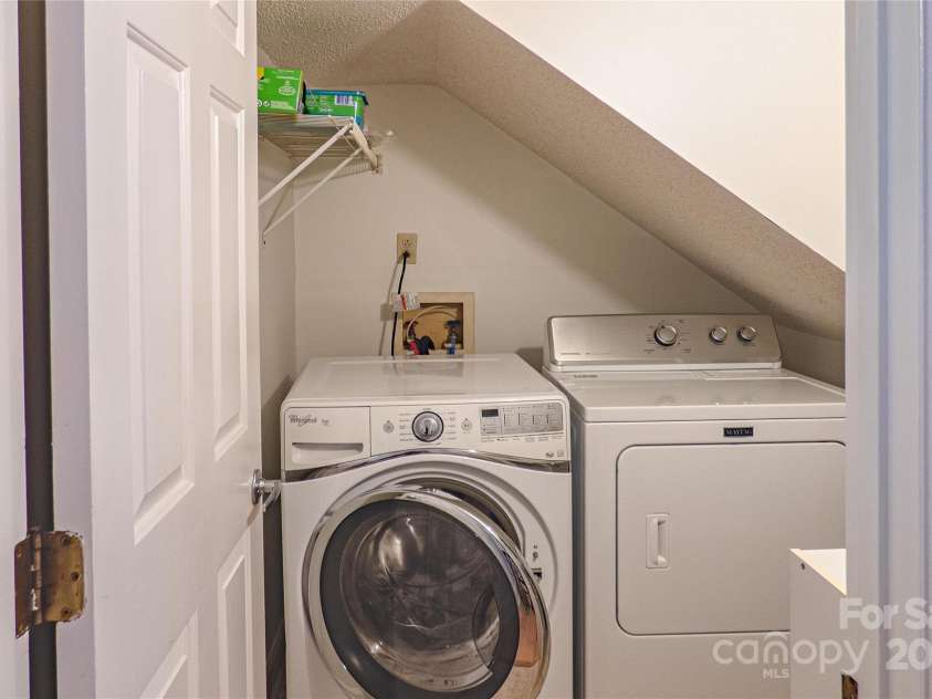 3008 Heathcroft Court, Charlotte, NC 28269.  MLS# CAR4269502, YatesRealty ID 27736. Laundry Room