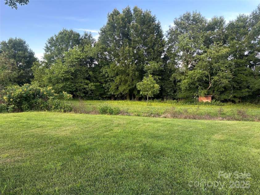 60 White Oaks Drive, Taylorsville, NC 28681.  MLS# CAR4273821, YatesRealty ID 27738. 