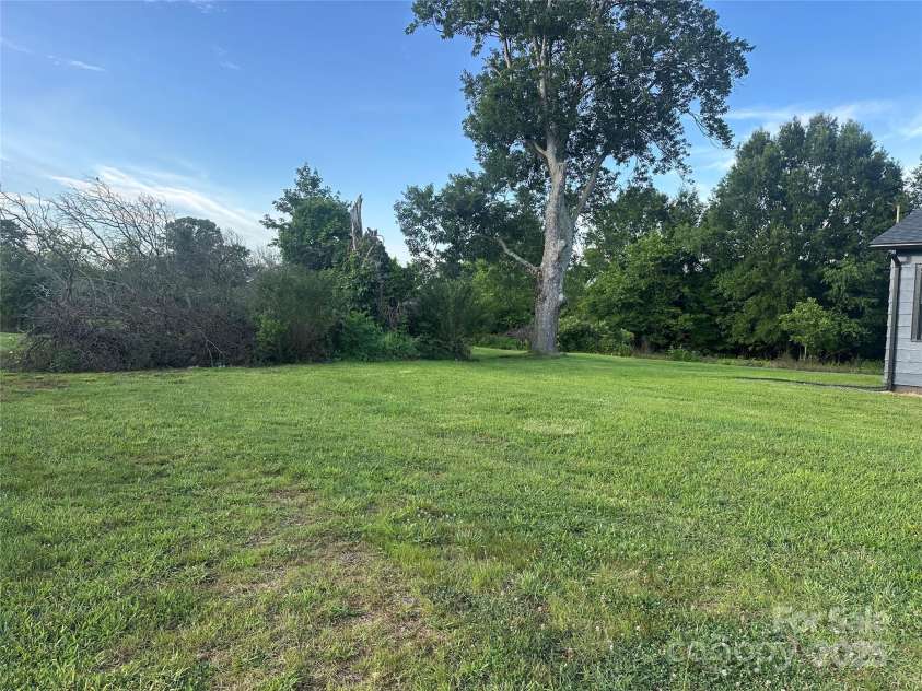 60 White Oaks Drive, Taylorsville, NC 28681.  MLS# CAR4273821, YatesRealty ID 27738. 