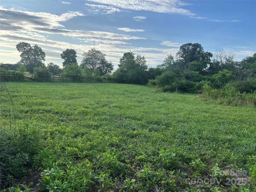 60 White Oaks Drive, Taylorsville, NC 28681.  MLS# CAR4273821, YatesRealty ID 27738. 