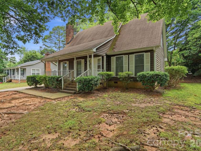 4459 Fair Springs Road, Charlotte, NC 28227.  MLS# CAR4388593, YatesRealty ID 27739. 