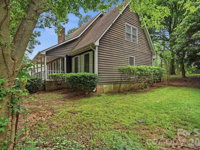 4459 Fair Springs Road, Charlotte, NC 28227.  MLS# CAR4388593, YatesRealty ID 27739. 