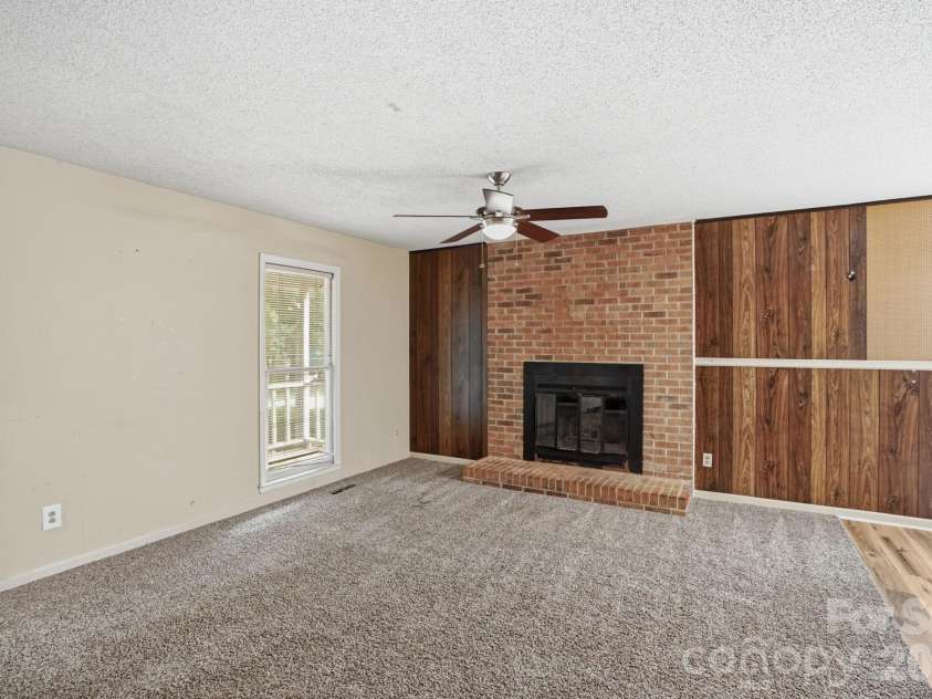 4459 Fair Springs Road, Charlotte, NC 28227.  MLS# CAR4388593, YatesRealty ID 27739. 