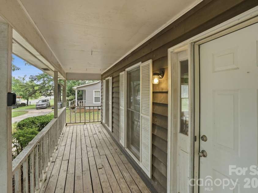 4459 Fair Springs Road, Charlotte, NC 28227.  MLS# CAR4388593, YatesRealty ID 27739. 