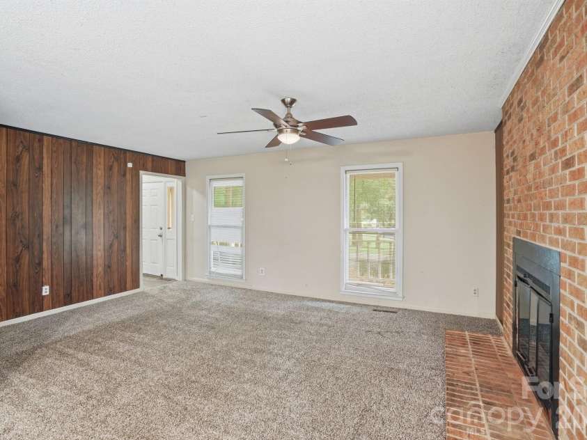 4459 Fair Springs Road, Charlotte, NC 28227.  MLS# CAR4388593, YatesRealty ID 27739. 