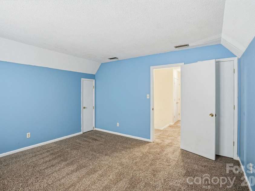 4459 Fair Springs Road, Charlotte, NC 28227.  MLS# CAR4388593, YatesRealty ID 27739. 