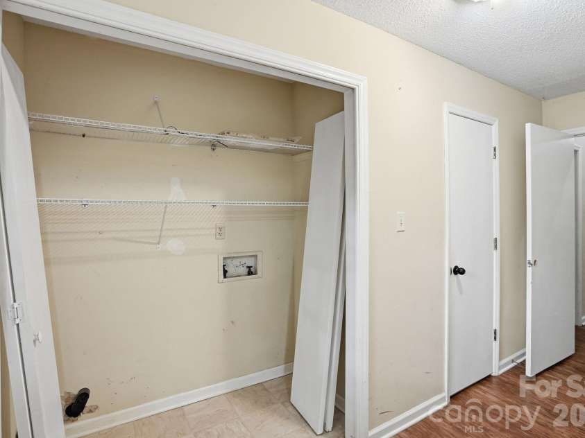4459 Fair Springs Road, Charlotte, NC 28227.  MLS# CAR4388593, YatesRealty ID 27739. 