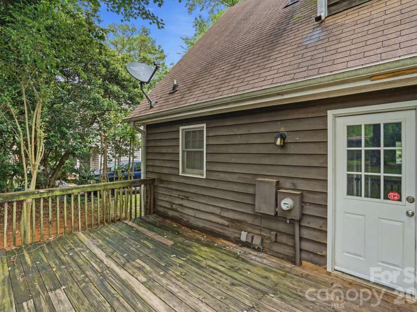 4459 Fair Springs Road, Charlotte, NC 28227.  MLS# CAR4388593, YatesRealty ID 27739. 