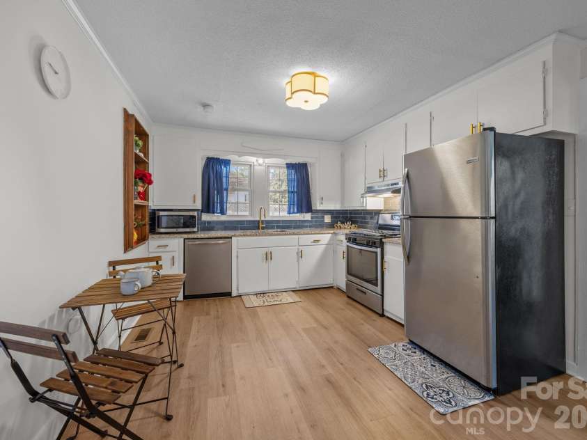 145 Saint Charles Avenue, Concord, NC 28025.  MLS# CAR4333092, YatesRealty ID 2774. 