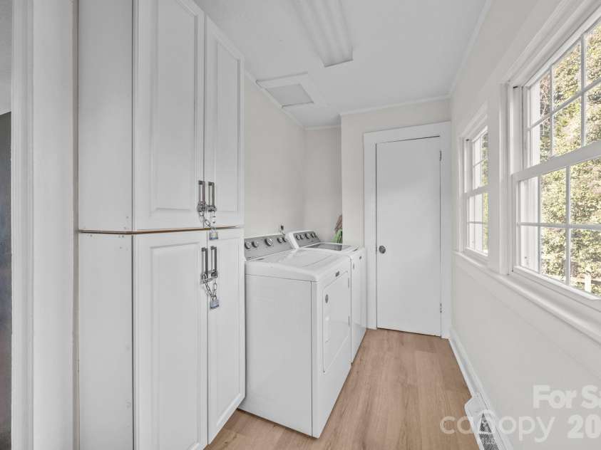 145 Saint Charles Avenue, Concord, NC 28025.  MLS# CAR4333092, YatesRealty ID 2774. 