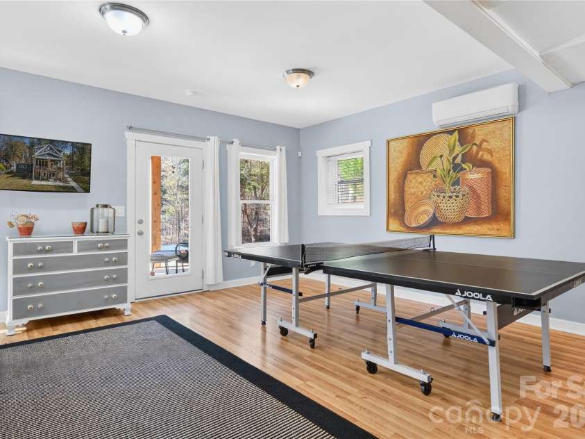 6923 Wateredge Drive, Sherrills Ford, NC 28673.  MLS# CAR4316693, YatesRealty ID 2774. Flex Space with walkout to the lake