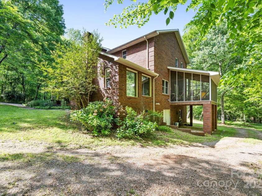 332 York Spann Road, Hamptonville, NC 27020.  MLS# CAR4252945, YatesRealty ID 27740. 
