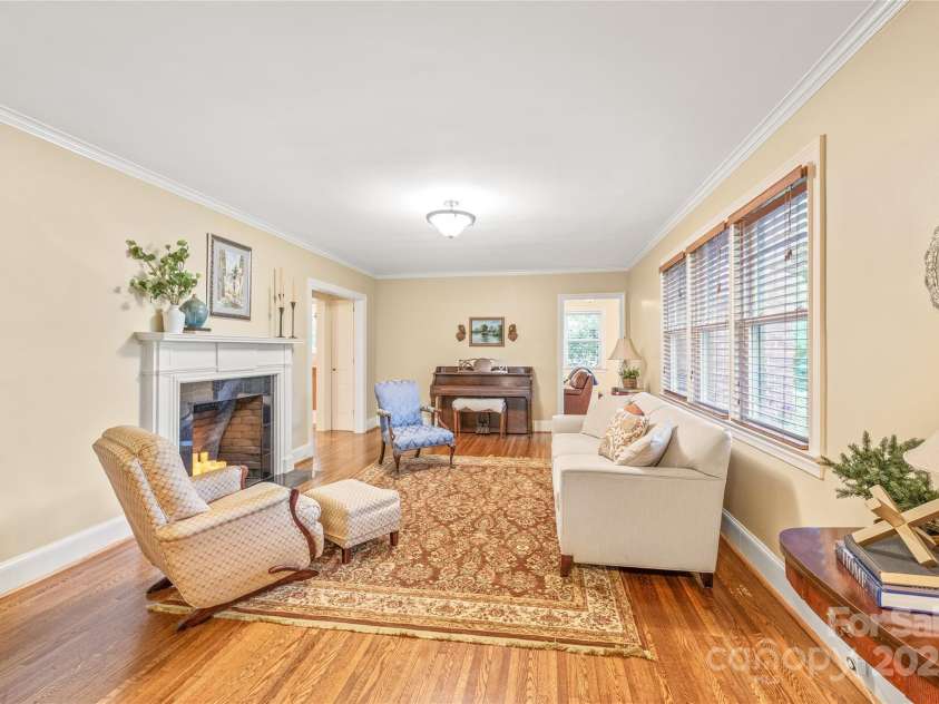 600 Central Avenue, Belmont, NC 28012.  MLS# CAR4235285, YatesRealty ID 27741. Living Room with Fireplace