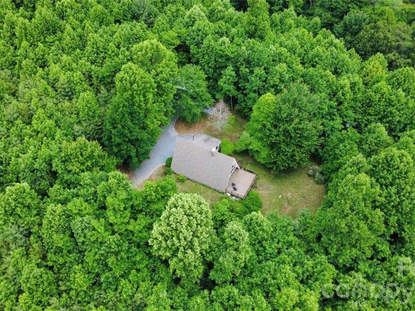 826 Shumont Road, Black Mountain, NC 28711.  MLS# CAR4389740, YatesRealty ID 27742. 
