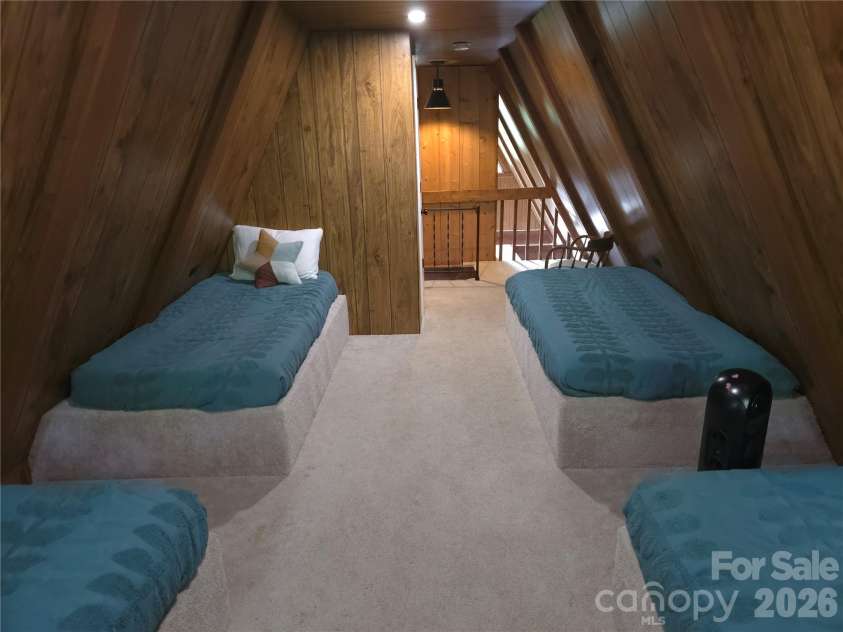 826 Shumont Road, Black Mountain, NC 28711.  MLS# CAR4389740, YatesRealty ID 27742. 