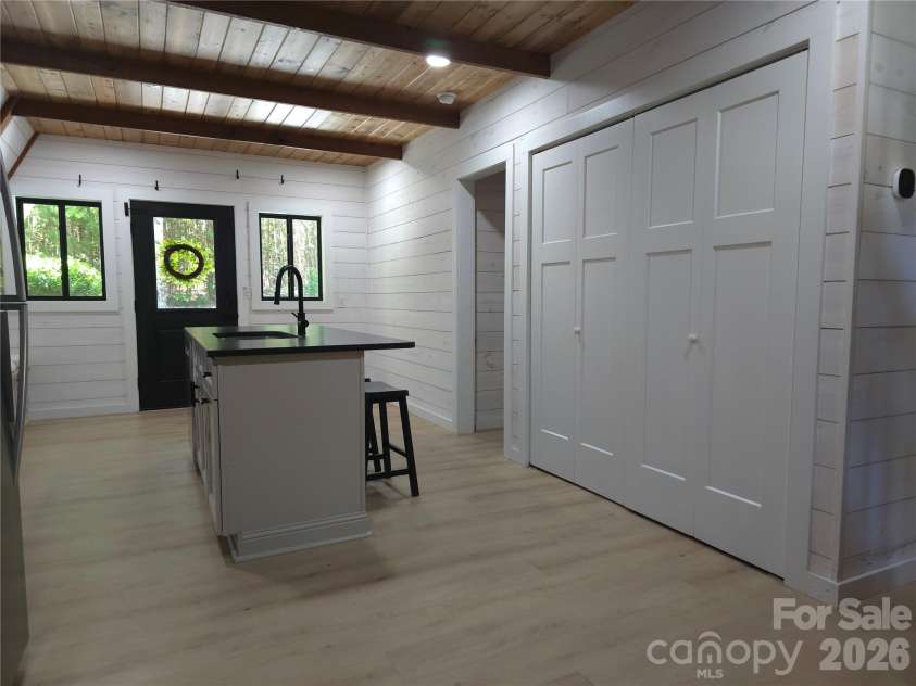 826 Shumont Road, Black Mountain, NC 28711.  MLS# CAR4389740, YatesRealty ID 27742. 