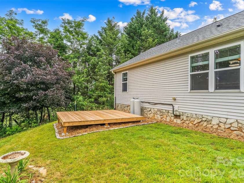 2610 Bear Creek Road, Marshall, NC 28753.  MLS# CAR4388786, YatesRealty ID 27743. 