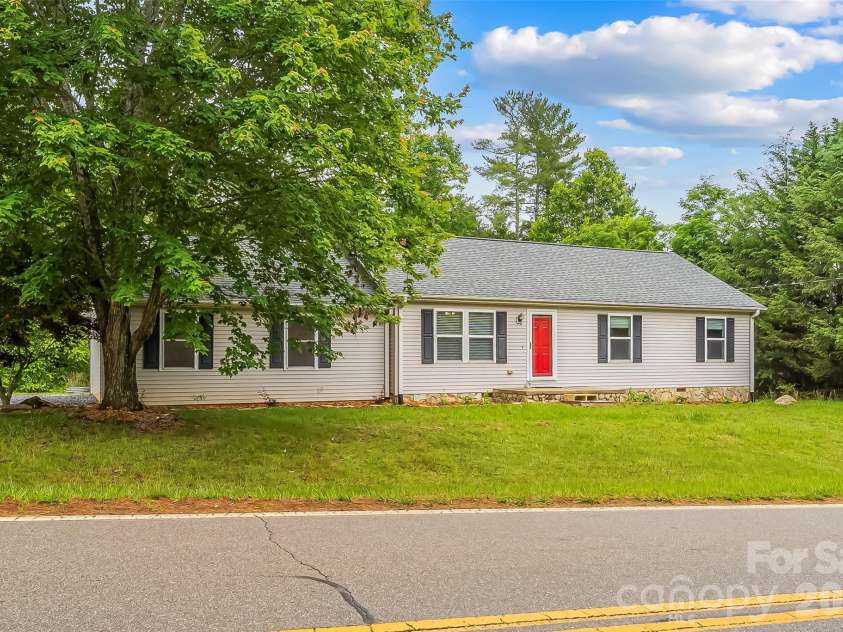 2610 Bear Creek Road, Marshall, NC 28753.  MLS# CAR4388786, YatesRealty ID 27743. 