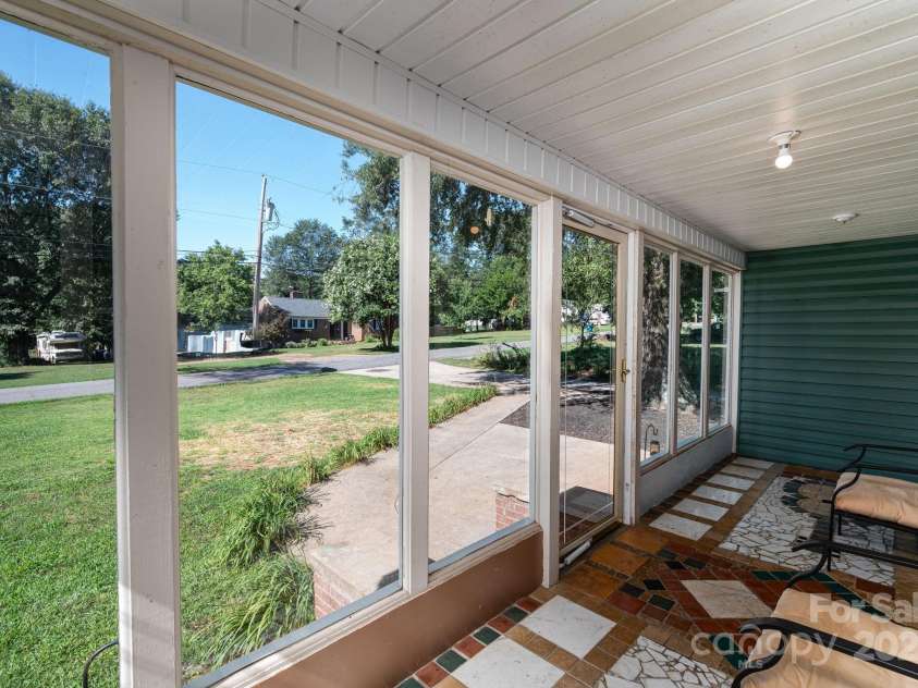 411 Arlington Street, Forest City, NC 28043.  MLS# CAR4282172, YatesRealty ID 27743. 