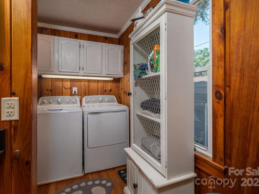 411 Arlington Street, Forest City, NC 28043.  MLS# CAR4282172, YatesRealty ID 27743. 