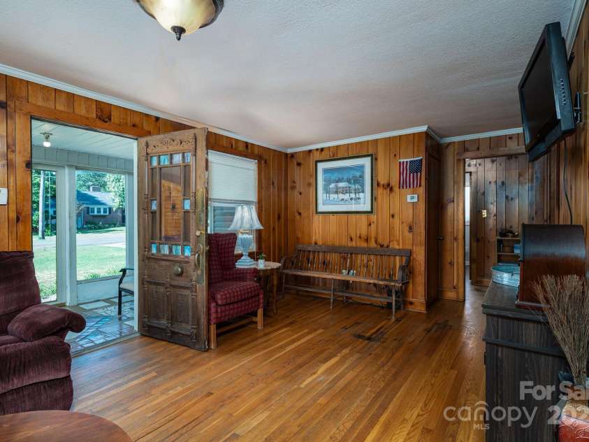 411 Arlington Street, Forest City, NC 28043.  MLS# CAR4282172, YatesRealty ID 27743. 