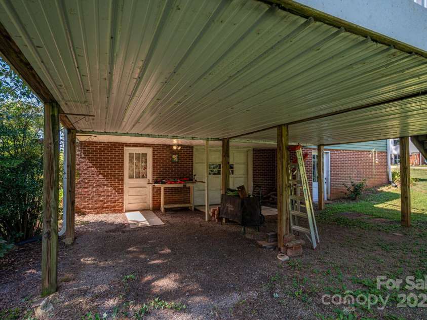 411 Arlington Street, Forest City, NC 28043.  MLS# CAR4282172, YatesRealty ID 27743. 