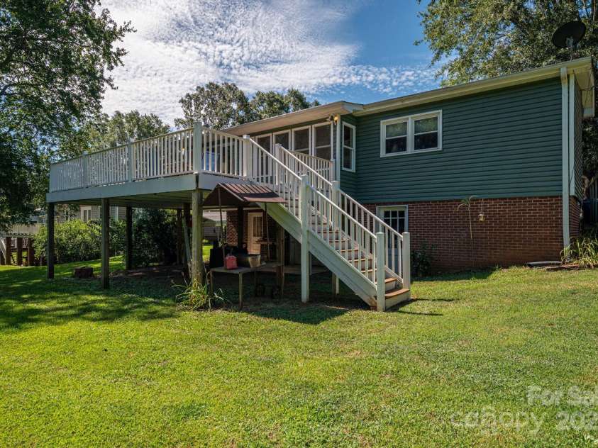 411 Arlington Street, Forest City, NC 28043.  MLS# CAR4282172, YatesRealty ID 27743. 