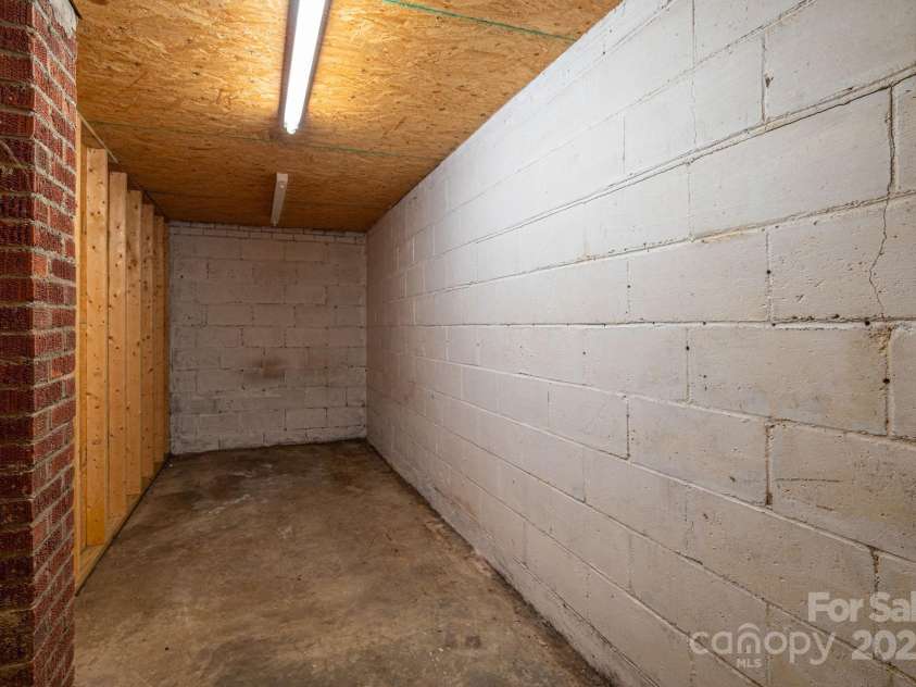 411 Arlington Street, Forest City, NC 28043.  MLS# CAR4282172, YatesRealty ID 27743. 