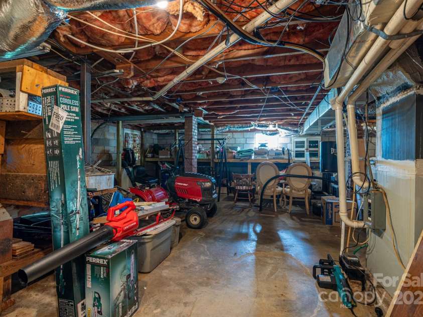 411 Arlington Street, Forest City, NC 28043.  MLS# CAR4282172, YatesRealty ID 27743. 