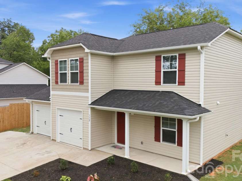 132 Billy Goat Court, Lexington, NC 27292.  MLS# CAR4389805, YatesRealty ID 27744. 