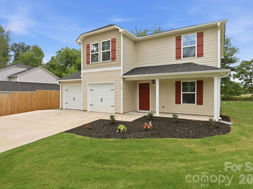 132 Billy Goat Court, Lexington, NC 27292.  MLS# CAR4389805, YatesRealty ID 27744. 
