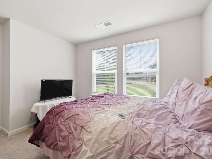 132 Billy Goat Court, Lexington, NC 27292.  MLS# CAR4389805, YatesRealty ID 27744. 