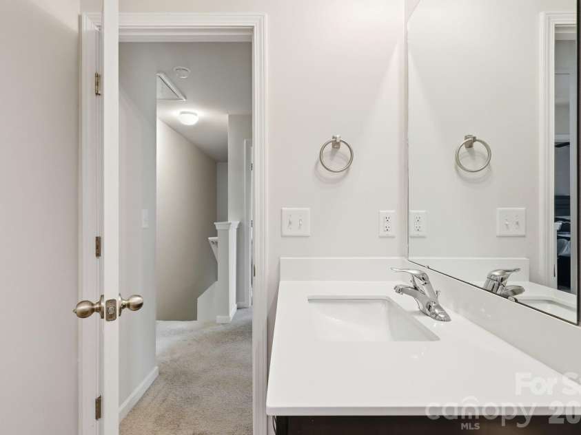 132 Billy Goat Court, Lexington, NC 27292.  MLS# CAR4389805, YatesRealty ID 27744. 