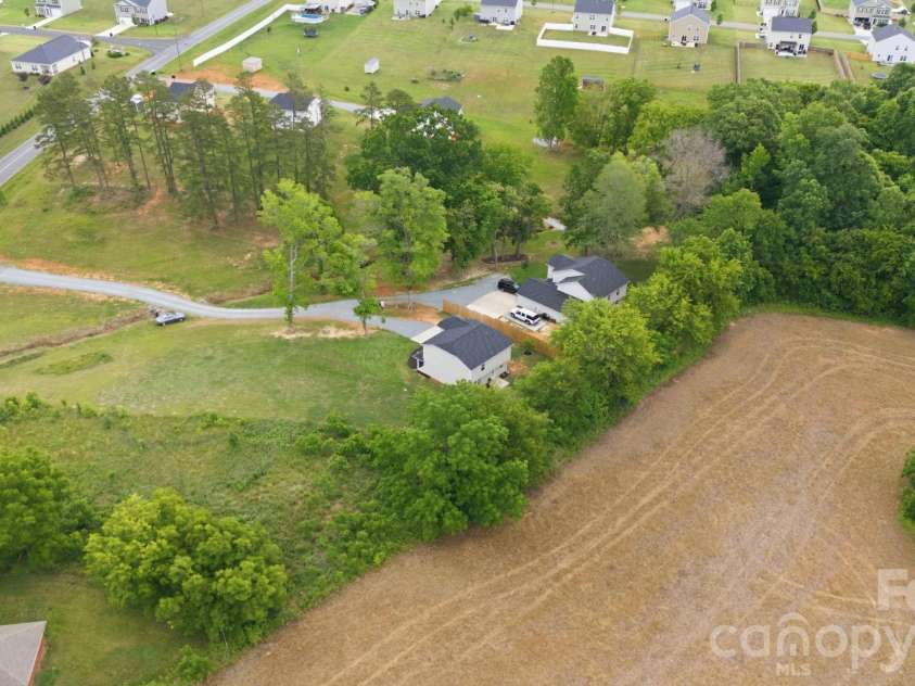 132 Billy Goat Court, Lexington, NC 27292.  MLS# CAR4389805, YatesRealty ID 27744. 