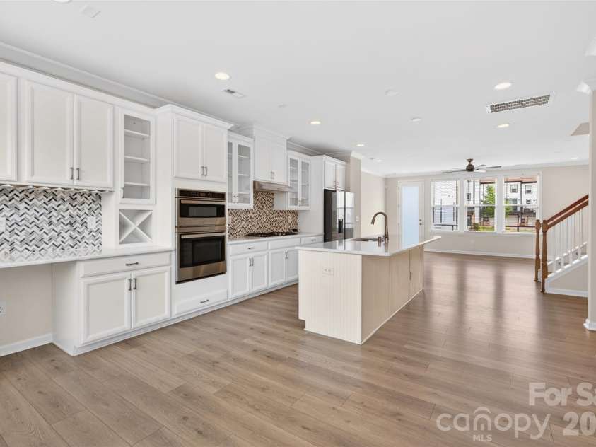 12338 Landry Renee Place, Charlotte, NC 28277.  MLS# CAR4389256, YatesRealty ID 27746. Kitchen2