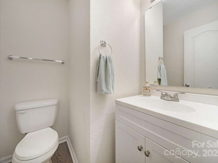 374 Morning Dew Drive, Concord, NC 28025.  MLS# CAR4277123, YatesRealty ID 27746. Half Bathroom