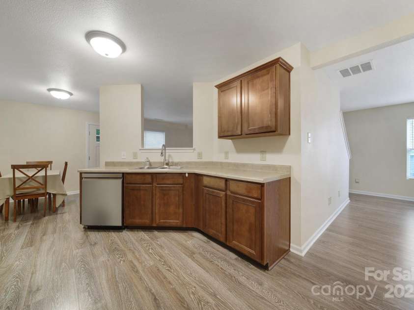 374 Morning Dew Drive, Concord, NC 28025.  MLS# CAR4277123, YatesRealty ID 27746. Kitchen