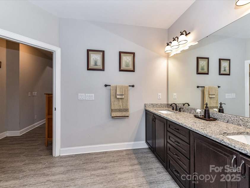 1805 Axholme Court, Waxhaw, NC 28173.  MLS# CAR4298904, YatesRealty ID 27747. 