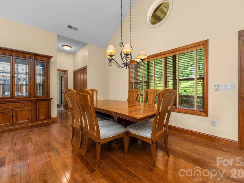 226 Sawgrass Drive, Whittier, NC 28789.  MLS# CAR4389476, YatesRealty ID 27747. 